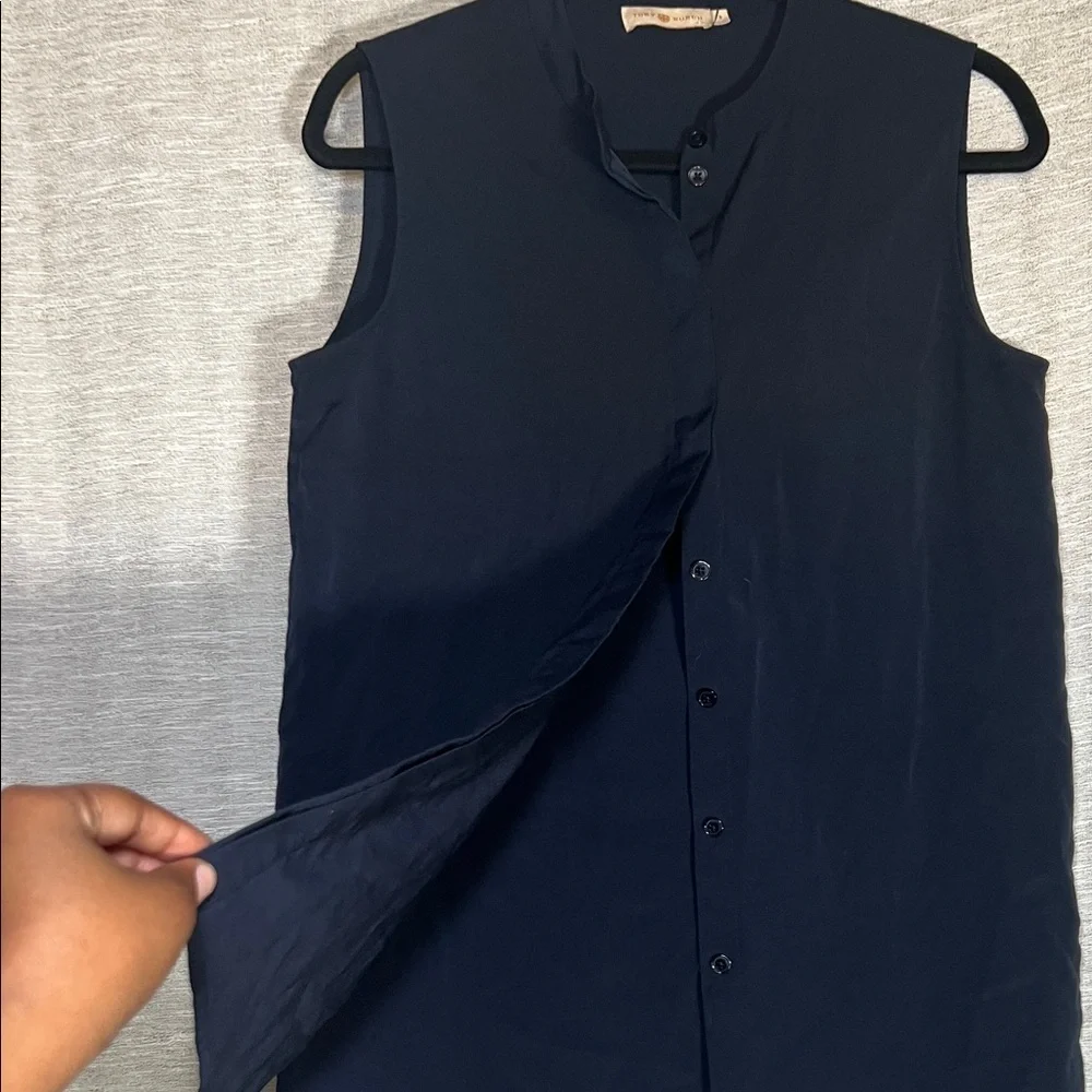 Tory Burch Sleeveless Classic Button Down Split Hem Blouse Size S